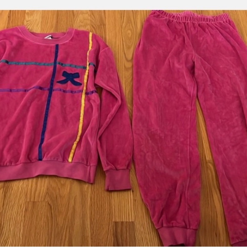 Vintage piccolo Pink Velour Tracksuit with Bow Detail girls 14